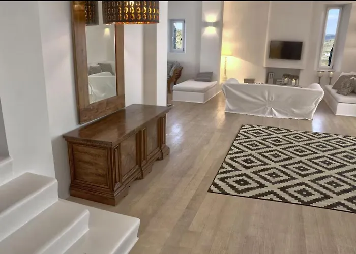 Paradise Estate Mykonos - Views, Party, Memories 2026 4*