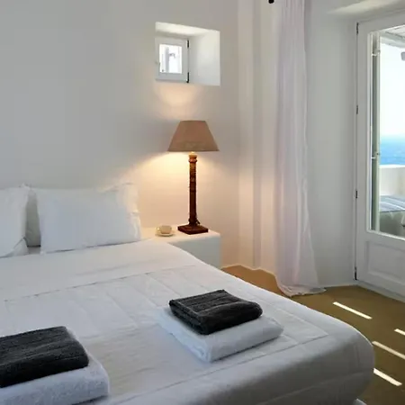 Delilah - Paradise Estate Mykonos - Views, Party, Memories 2026 4*