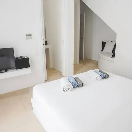 Delilah - Paradise Estate Mykonos - Views, Party, Memories 2026 4*