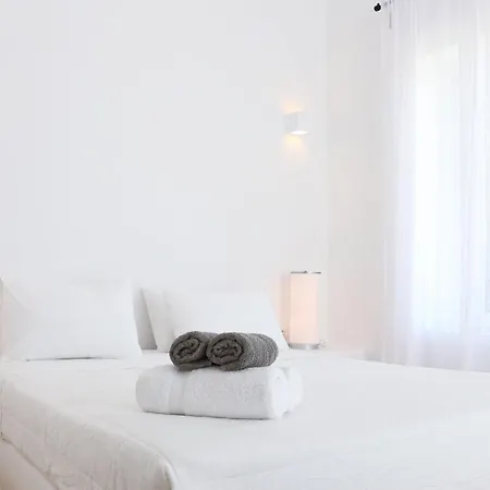 Delilah - Paradise Estate Mykonos - Views, Party, Memories 2026 パラガ