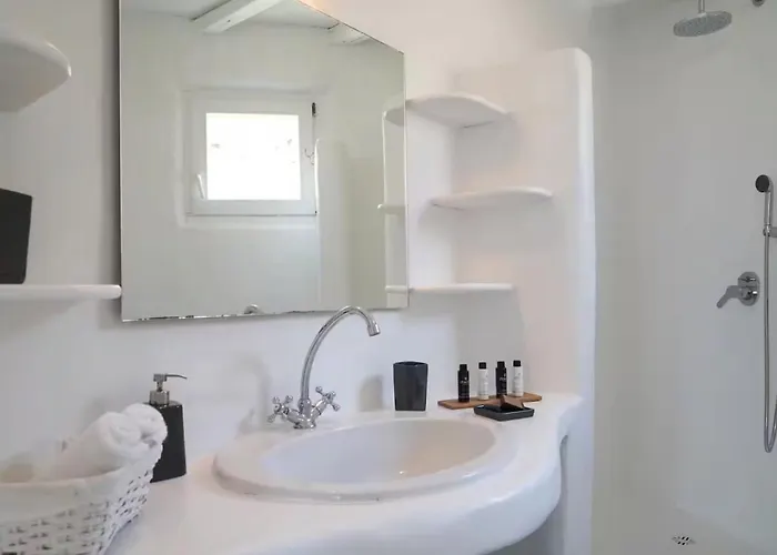 Paradise Estate Mykonos - Views, Party, Memories 2026