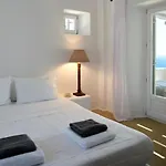 Paradise Estate Mykonos - Views, Party, Memories 2026 4*