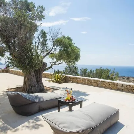 Delilah - Paradise Estate Mykonos - Views, Party, Memories 2026 Bed & Breakfast Paraga (Mykonos)