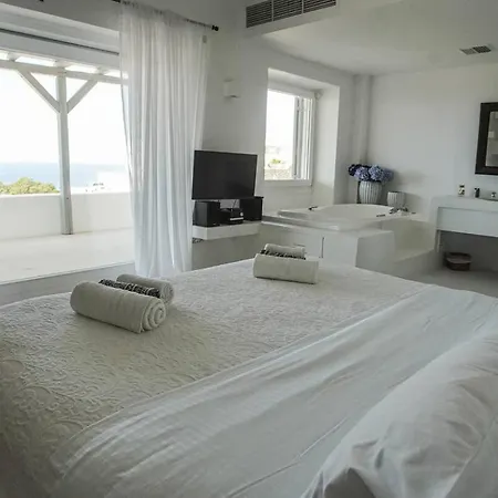 Delilah - Paradise Estate Mykonos - Views, Party, Memories 2026 4*