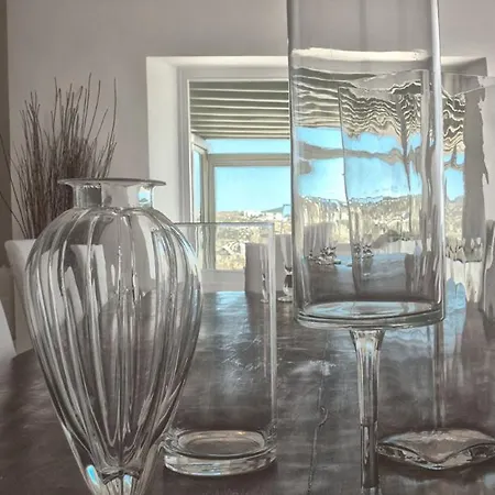 Delilah - Paradise Estate Mykonos - Views, Party, Memories 2026 Bed & Breakfast