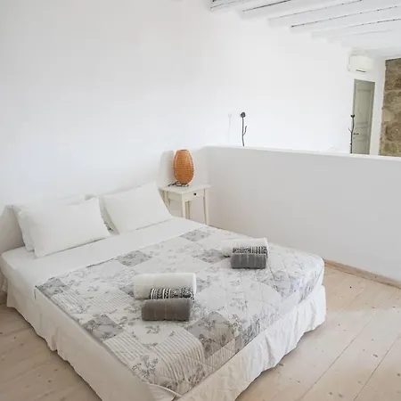 Bed & Breakfast Delilah - Paradise Estate Mykonos - Views, Party, Memories 2026