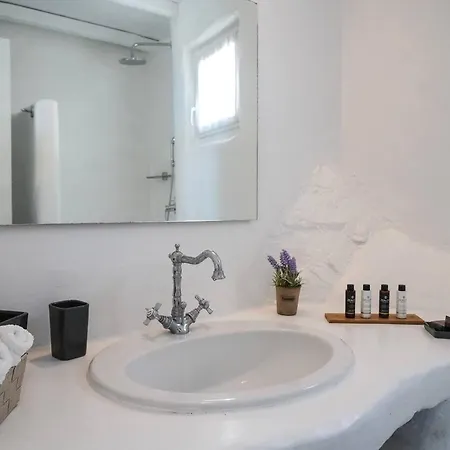 Delilah - Paradise Estate Mykonos - Views, Party, Memories 2026 Nocleg ze śniadaniem 4*