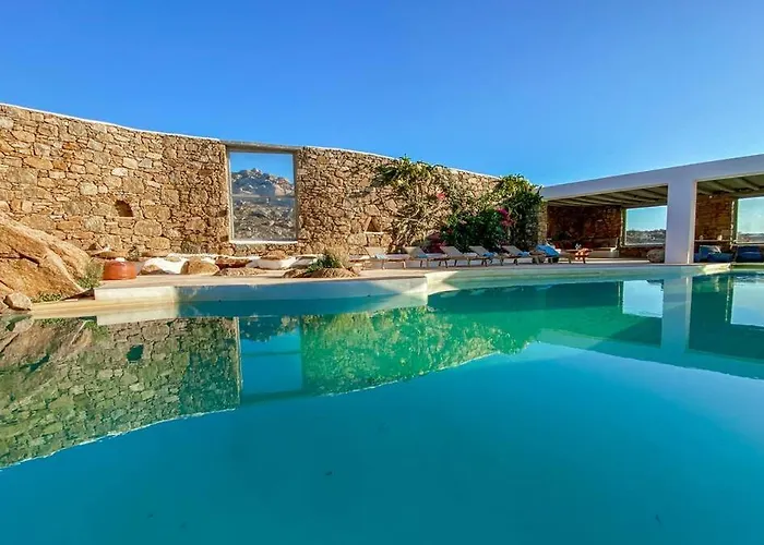 Paradise Estate Mykonos - Views, Party, Memories 2026 4*