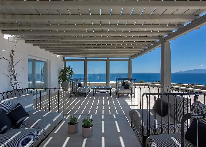 Paradise Estate Mykonos - Views, Party, Memories 2026 بارانْغا