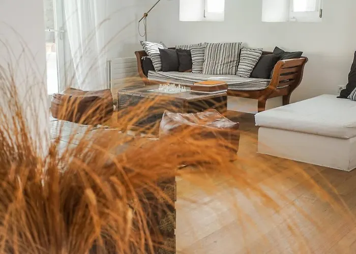 Paradise Estate Mykonos - Views, Party, Memories 2026 住宿加早餐酒店 4*